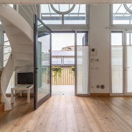 Appartamento Loft Adige Milano Esterno foto
